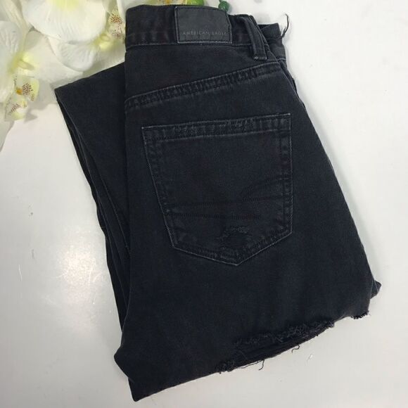 American Eagle Black Distressed Mom Jeans - Picture 3 of 8